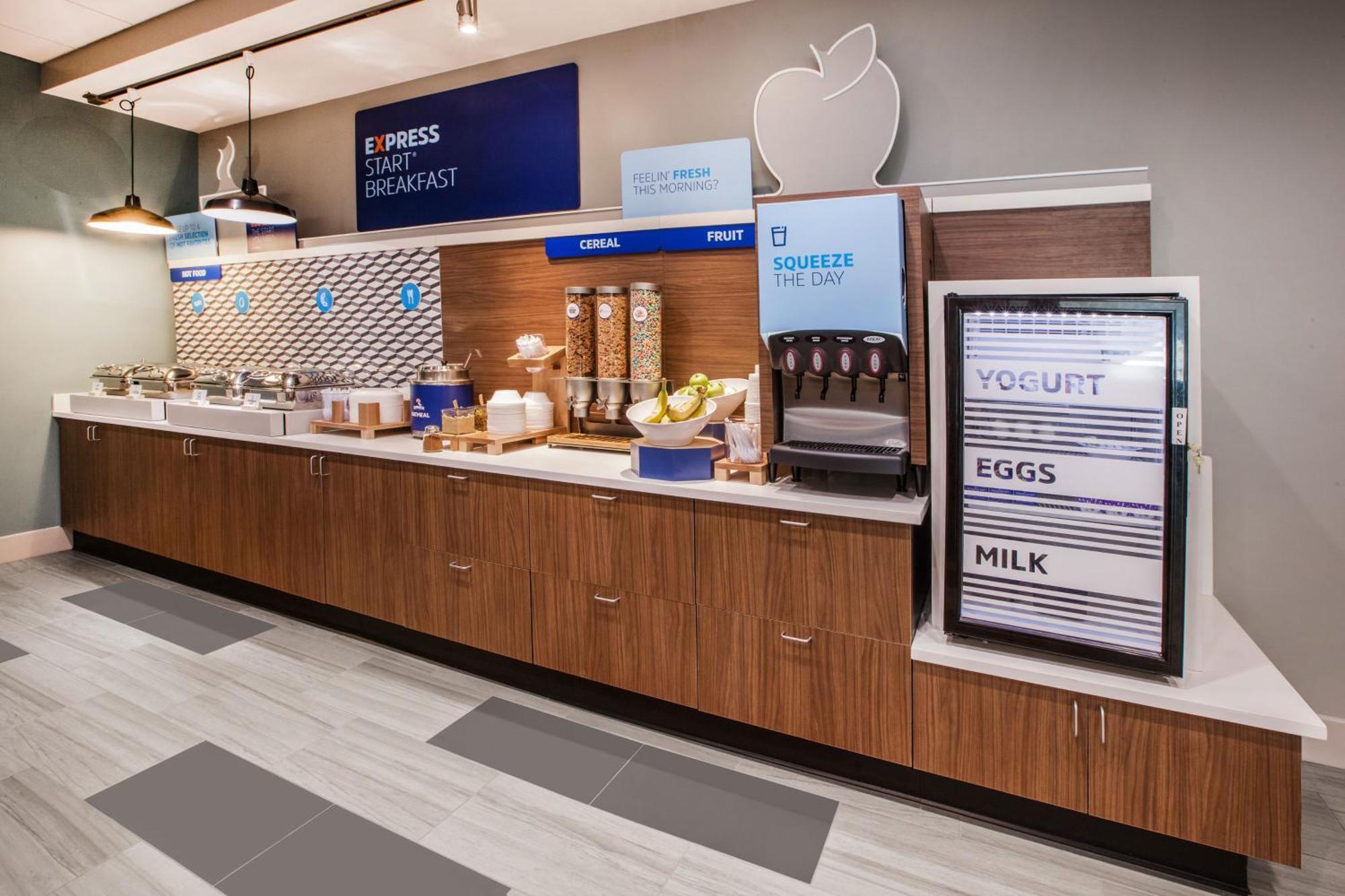Holiday Inn Express & Suites Colorado Springs-Airport By Ihg Dış mekan fotoğraf