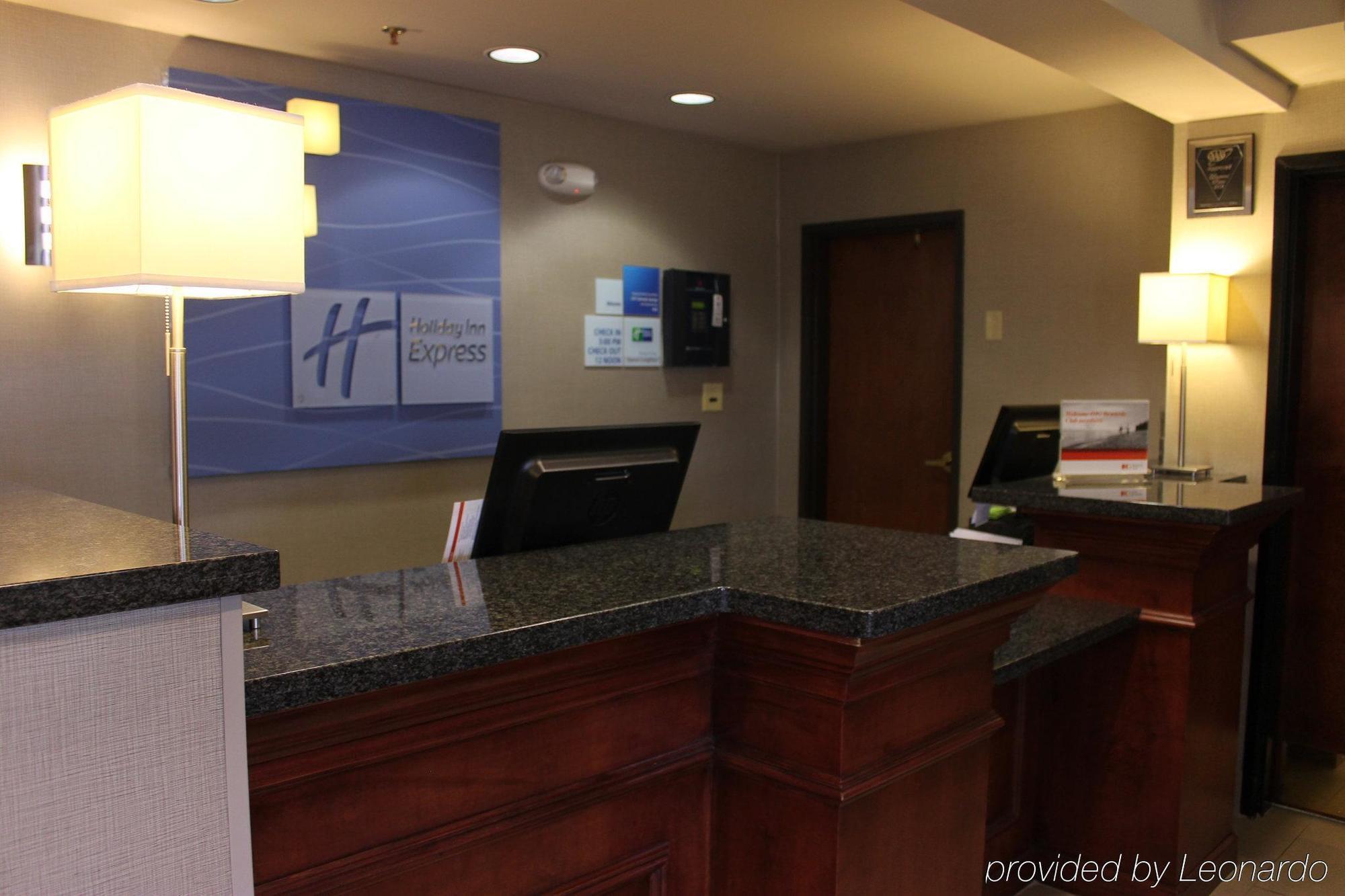 Holiday Inn Express & Suites Colorado Springs-Airport By Ihg Dış mekan fotoğraf