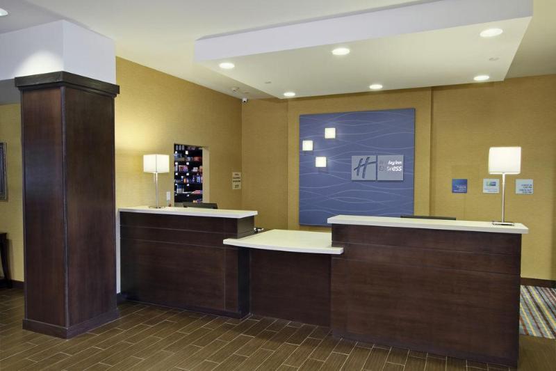 Holiday Inn Express & Suites Colorado Springs-Airport By Ihg Dış mekan fotoğraf