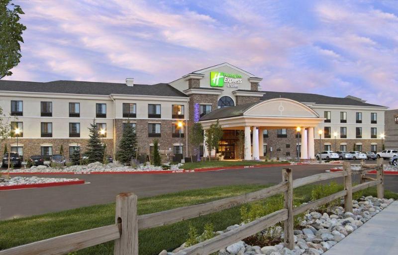 Holiday Inn Express & Suites Colorado Springs-Airport By Ihg Dış mekan fotoğraf